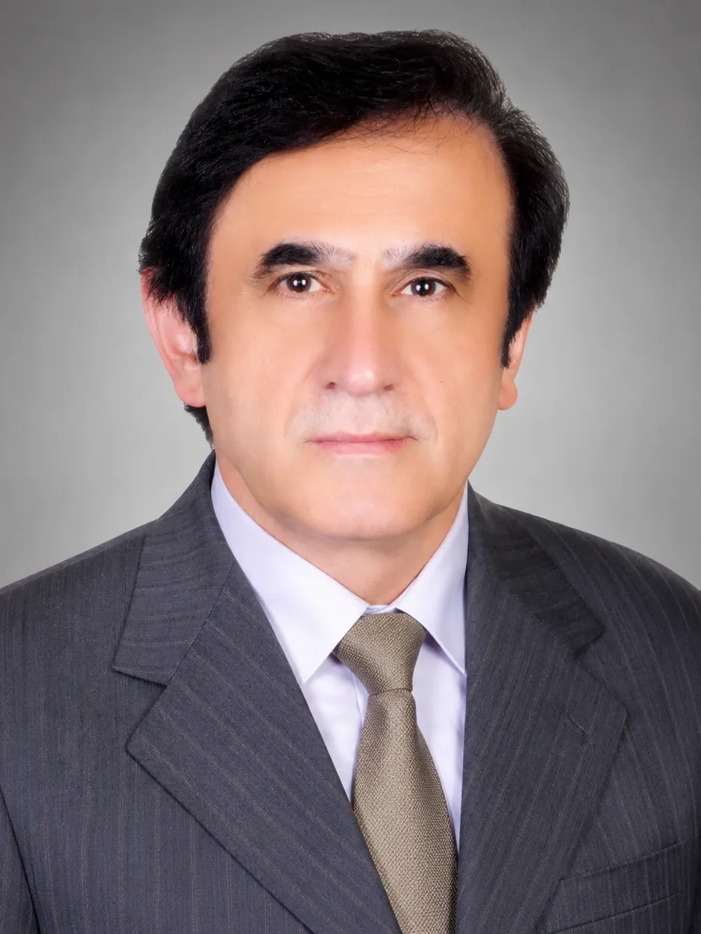 دکتر عبداله قنبری مدیر عامل زبانکده